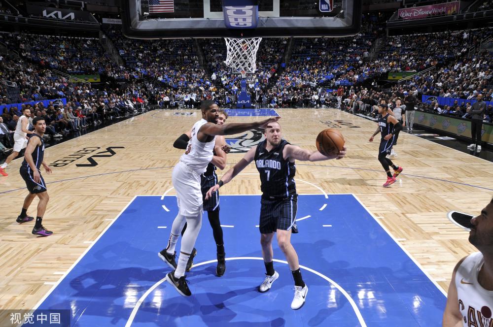 与城市中拥 与城市中拥